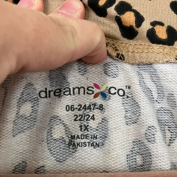 Dreams & Co. Leopard Print Zip Front Robe, 1X - Picture 2 of 8